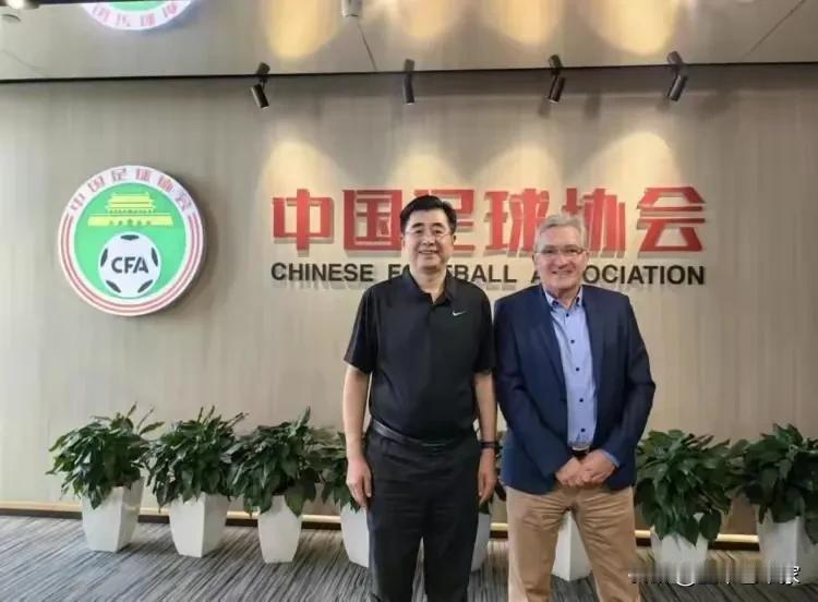 感谢伊万！中国男足再次遗憾出局，作为球迷一定要平常心对待！1，18强赛本就是我