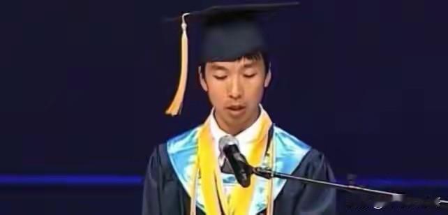 张同学，华裔超级学霸，耶鲁大学双学位，全额奖学金。21岁走了，被赔偿1000万美