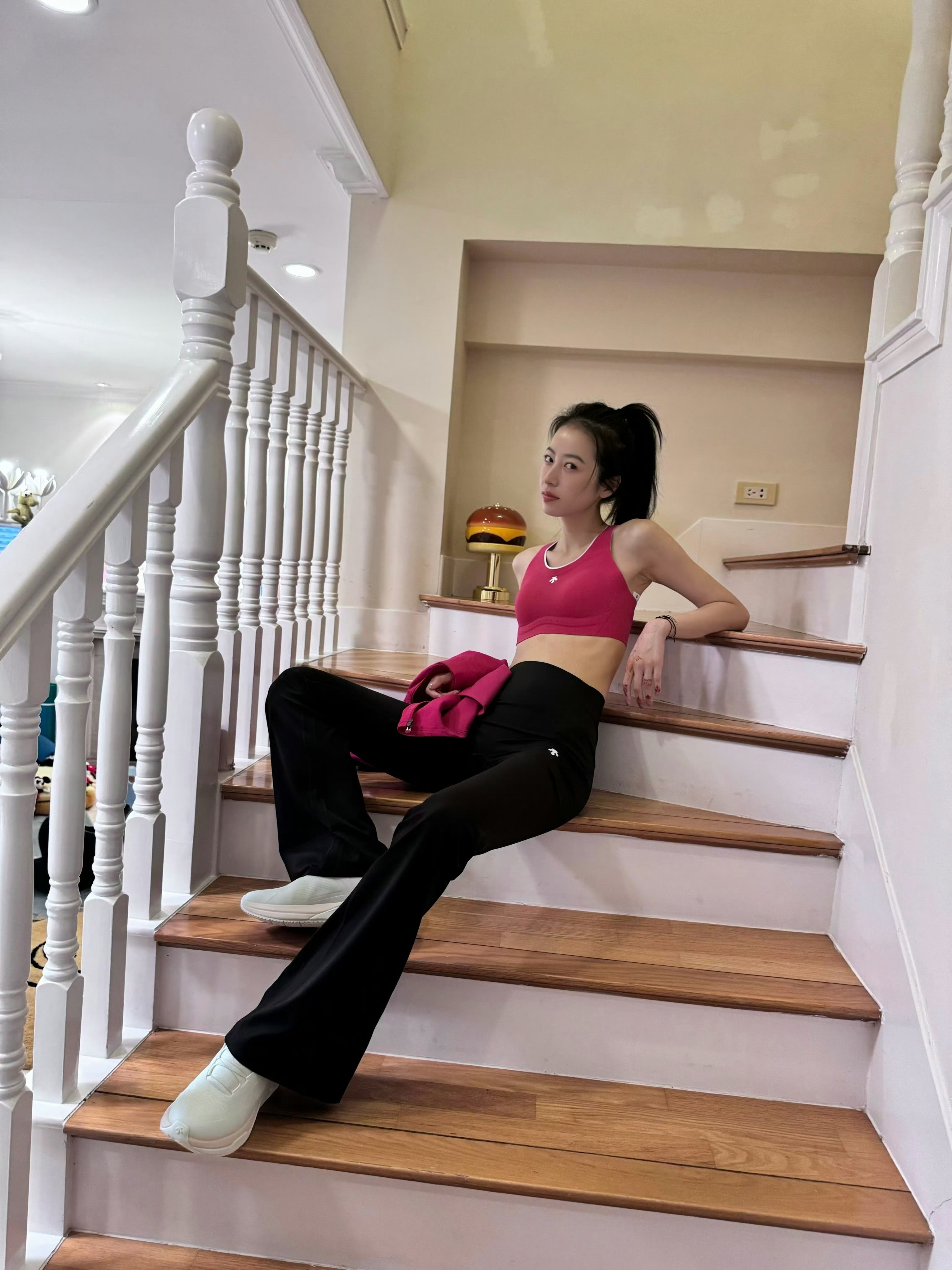 周雨彤健身live图🧩