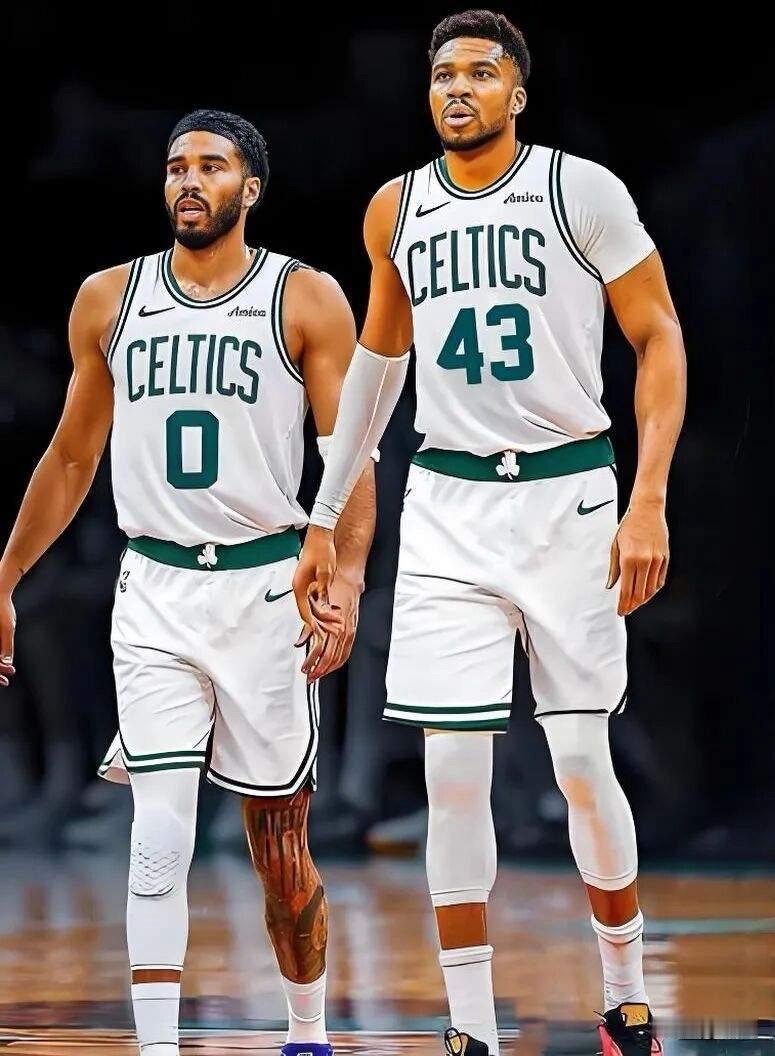 字母、小卡、布朗NBA三大巨星交易走向，且听四少理性、靠谱的分析！1️⃣字