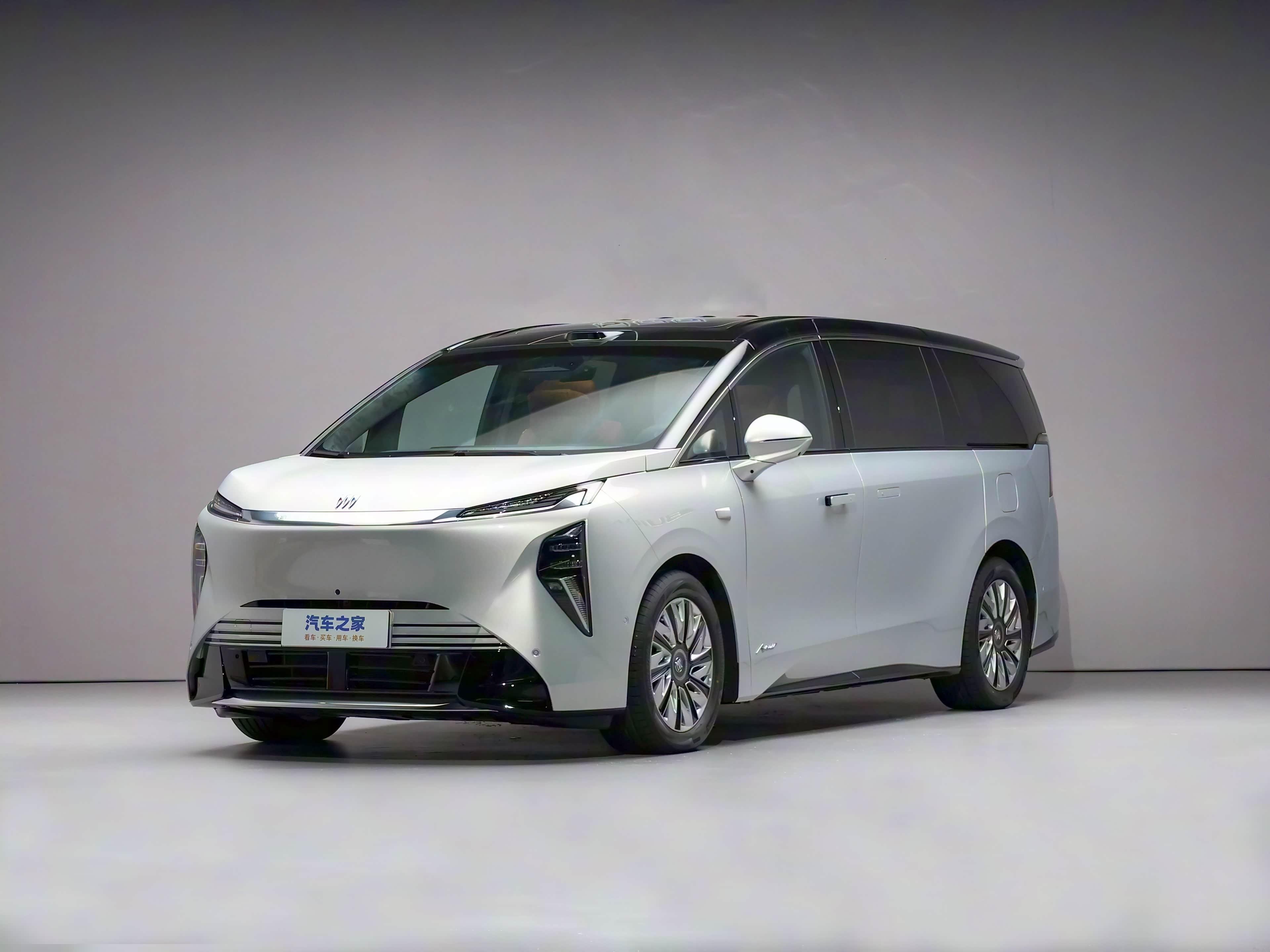 最近看着最顺眼的新车是这个，别克这套新设计语言用在MPV上真没得说。