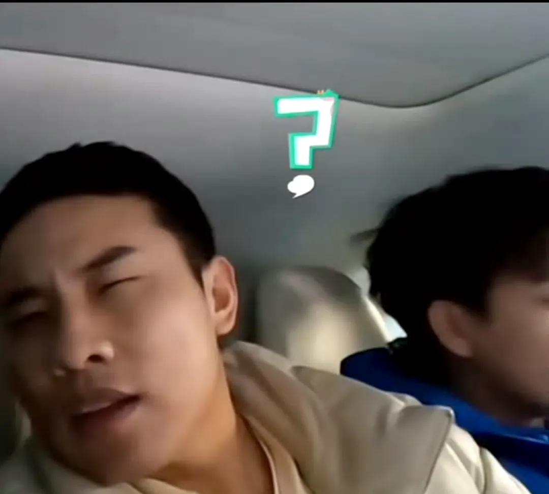 救命！孟子义和徐志胜在节目里开启“无厘头表演模式”！徐志胜坐在车里愣是没认出孟子