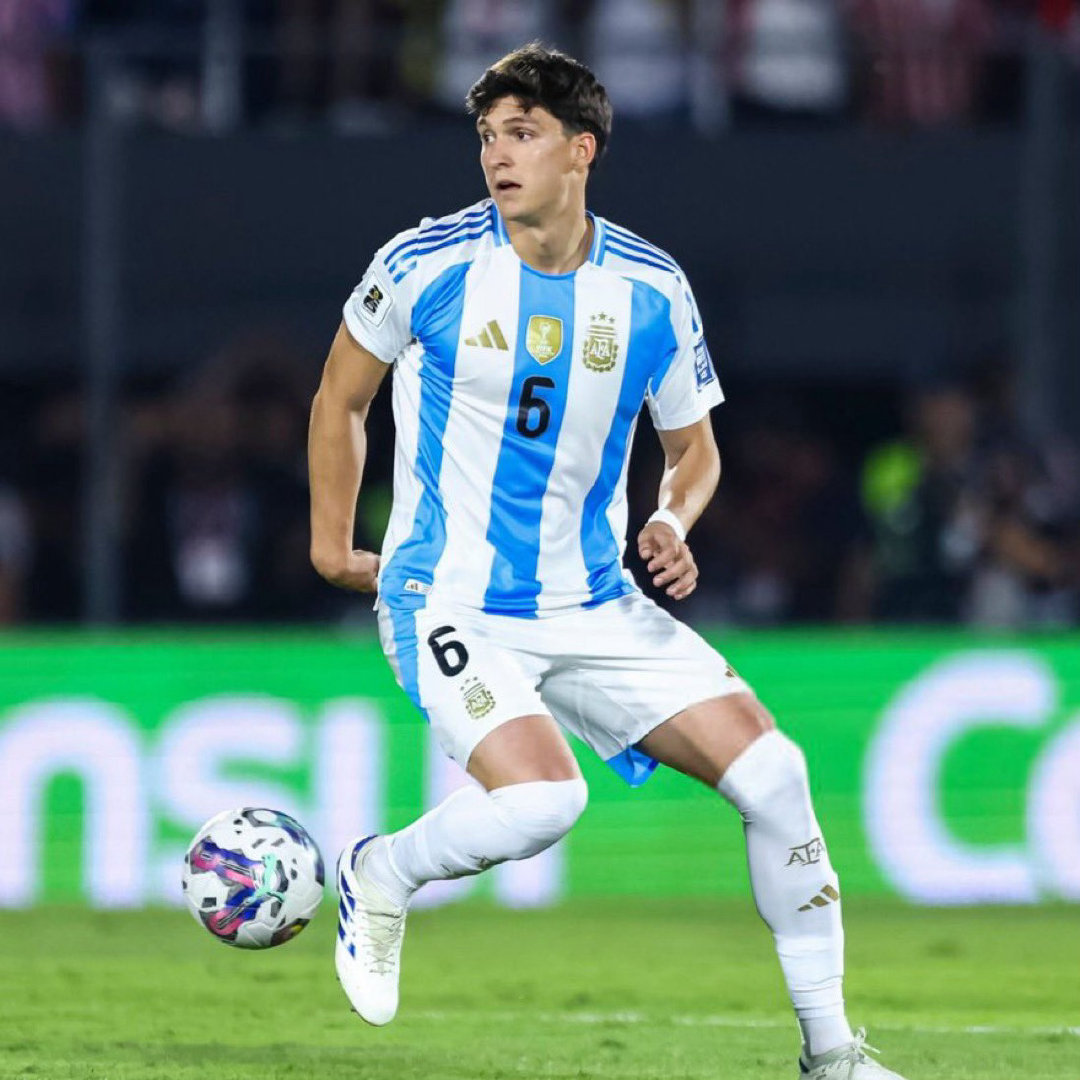 🚨Espn巴莱尔迪遭遇了严重的肌肉伤病，斯卡洛尼正在考虑更换他。入替人选必须是