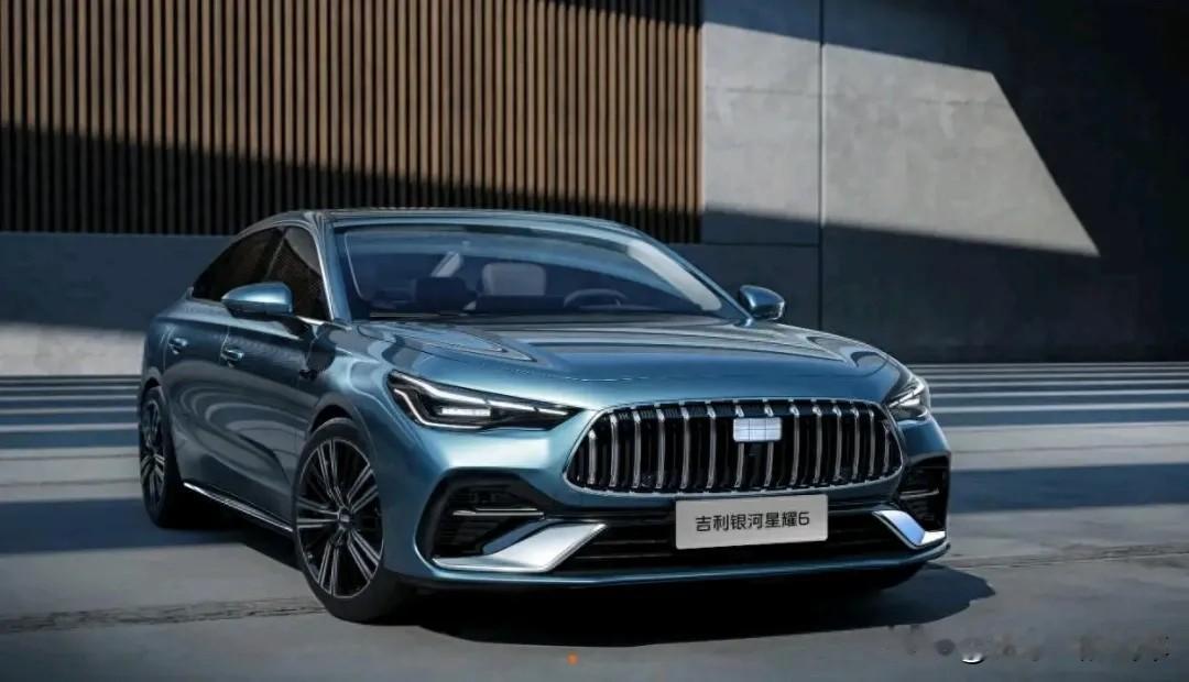 都2026了，怎么还有人纠结买增程or插混？1、增程车本质上就个纯电动车加了