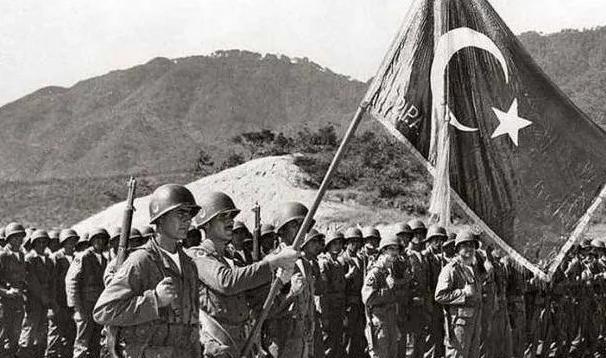 1950年，朝鲜战场上，土耳其旅仅一个冲锋，就将“志愿军”击溃，俘敌200余名。