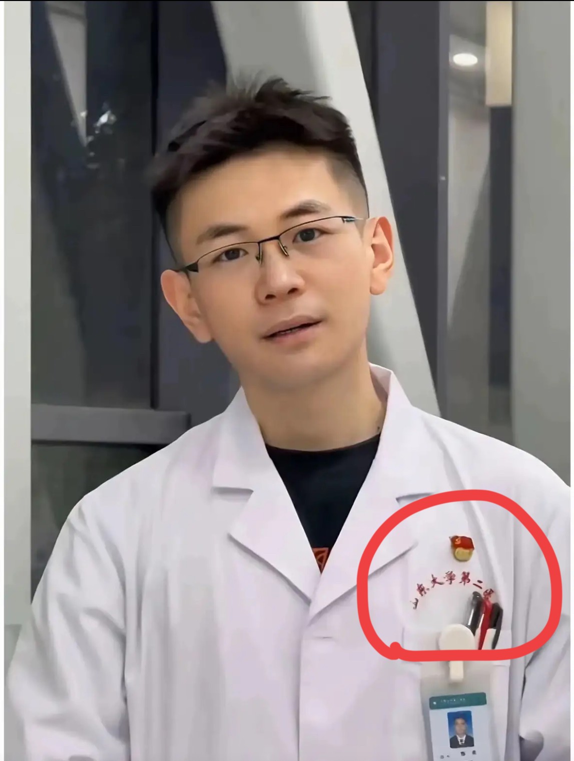 现在全网最撕心裂肺的就是罗医生的父母了吧他们做梦都没想到那么优秀的儿子说没