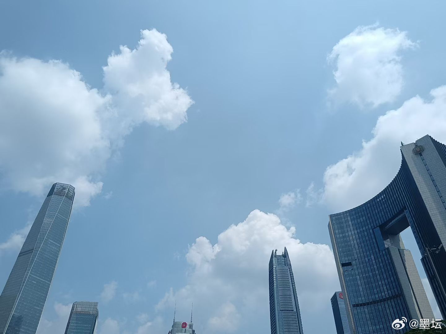 三界穿行，终不过持袈裟千帆阅尽，即不过看水云​​​