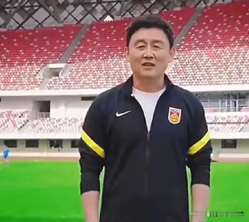 6月8日，无证教练董路直接喊话孙继海："不服气来踢一场，你们球员的费用我也全包了