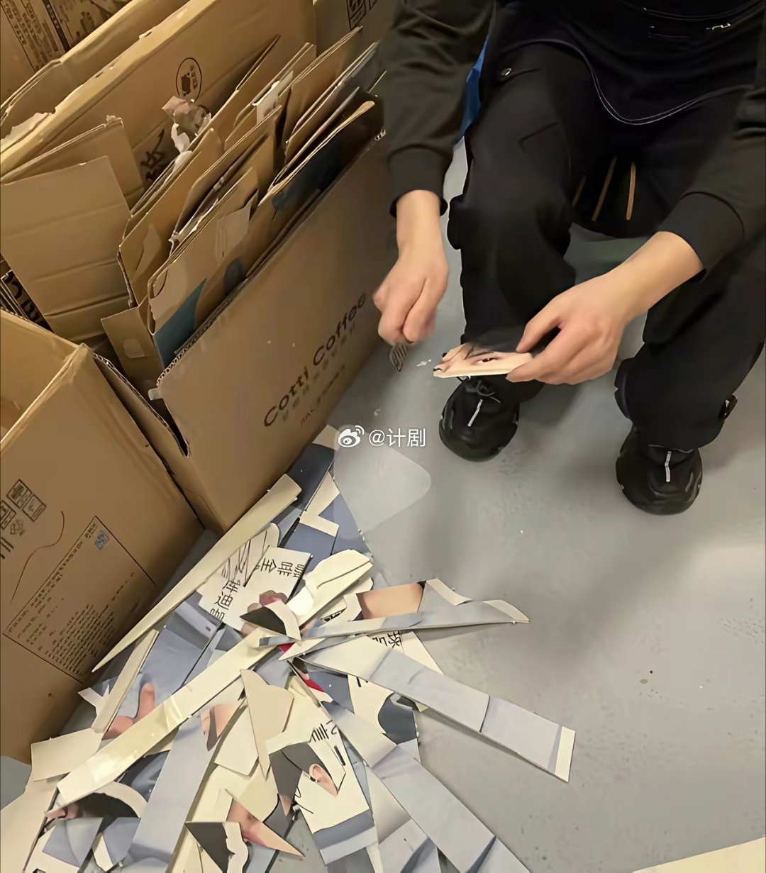 我朋友是库迪的员工说王一博那事闹得挺大的其实那都是员工个人的原因，估计是想赚点流