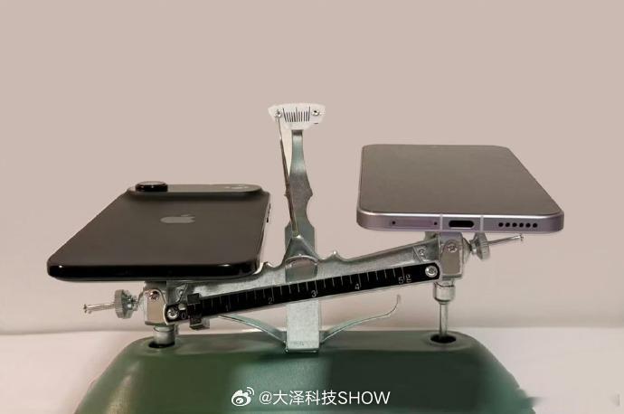 开年数码圈的Air手机之争越聊越热！早前荣耀高管方飞预告要做“既Pro又Air”