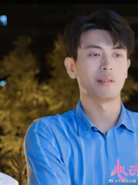 所以1v1是子晗跟吃吃其他四个人是2v2吗心动的信号心动的信号心动的信
