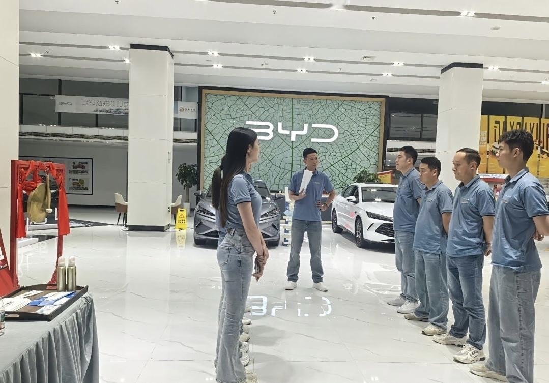 不懂就问，在这里工作工资高吗？[呲牙笑]