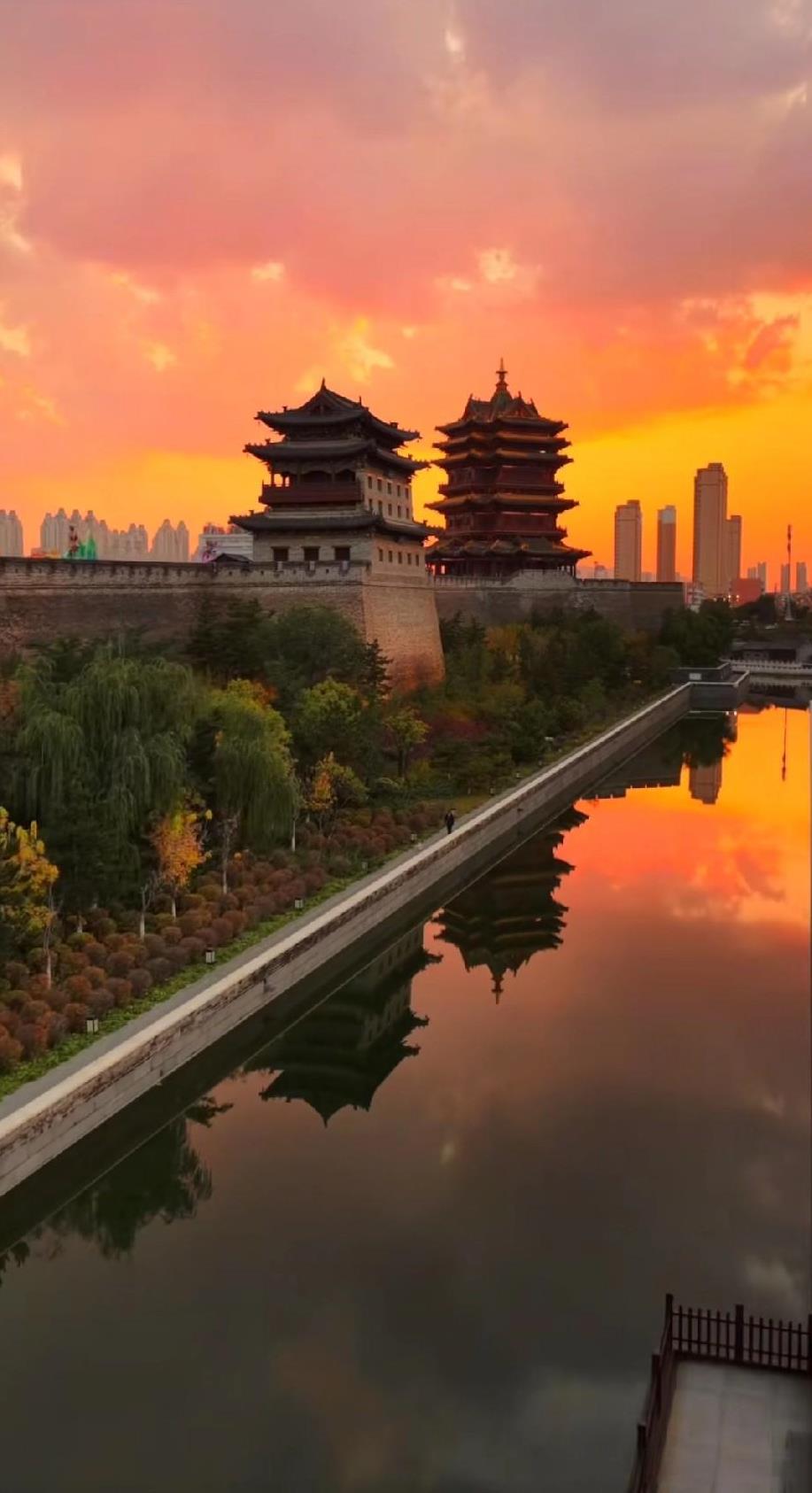 大同人正式宣布大同火了！不止大同人认为，外地人都说火了，这才是真正的实力。经过