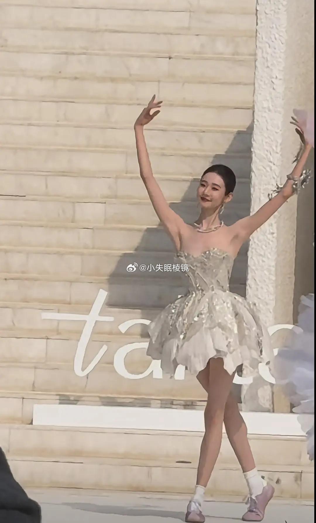 这个鞋子素？？？​​​