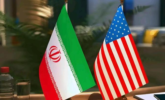 伊朗这次干的漂亮！美国刚加大对伊朗的制裁，伊朗反手就对美国打出了一张牌“暗度陈