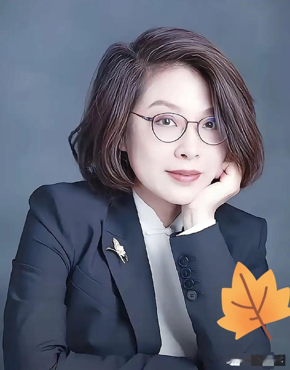 8月21日，马光远没有骂张丹丹“何不食肉糜”。他只做了一件事：翻她的简历，然后盯