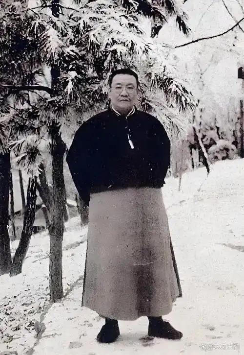 一段醍醐灌顶的话：“家里但凡有个儿子，女儿从出生起，就注定了是外人。父母对