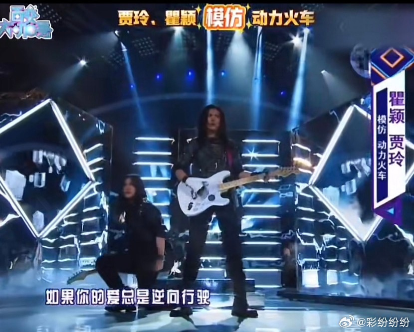 今天中午请个朋友吃饭，跟她说了我有某家店满100减50的优惠券，相当于五折了，可