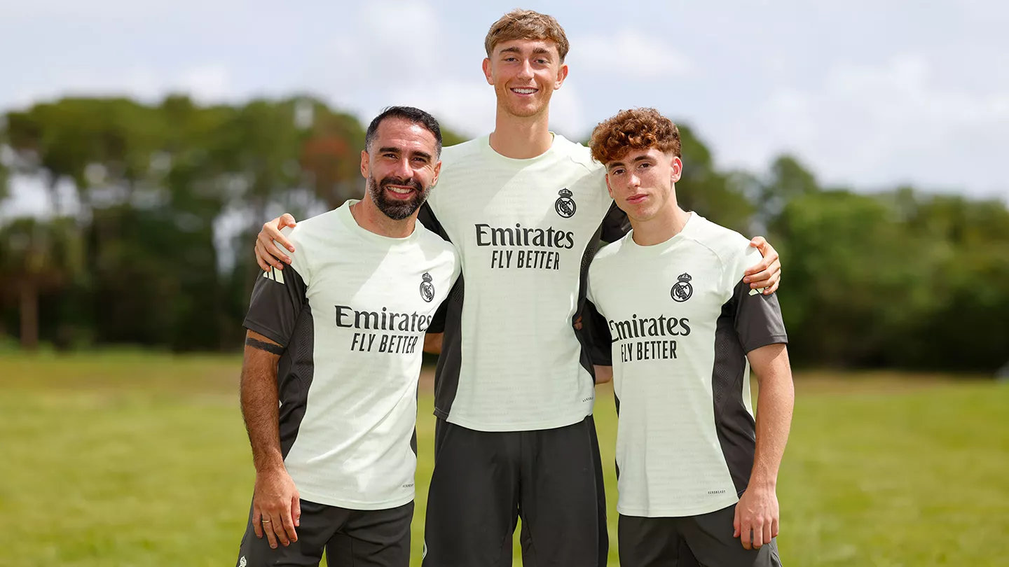 卡瓦哈尔x赫伊森x维​​克托·穆尼奥斯。皇马训练halamadrid​