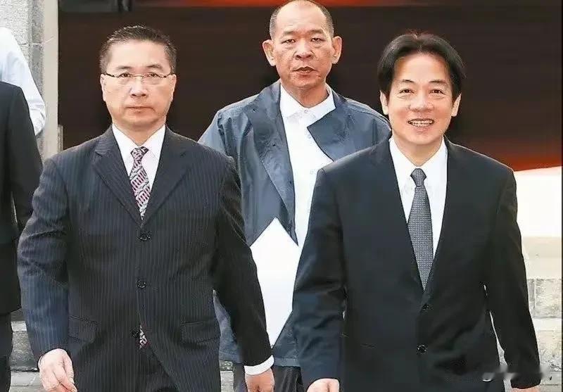 赖当局密集“挺日”故意跟大陆对着干，原因有三。​第一点：赖台局知道自己时日