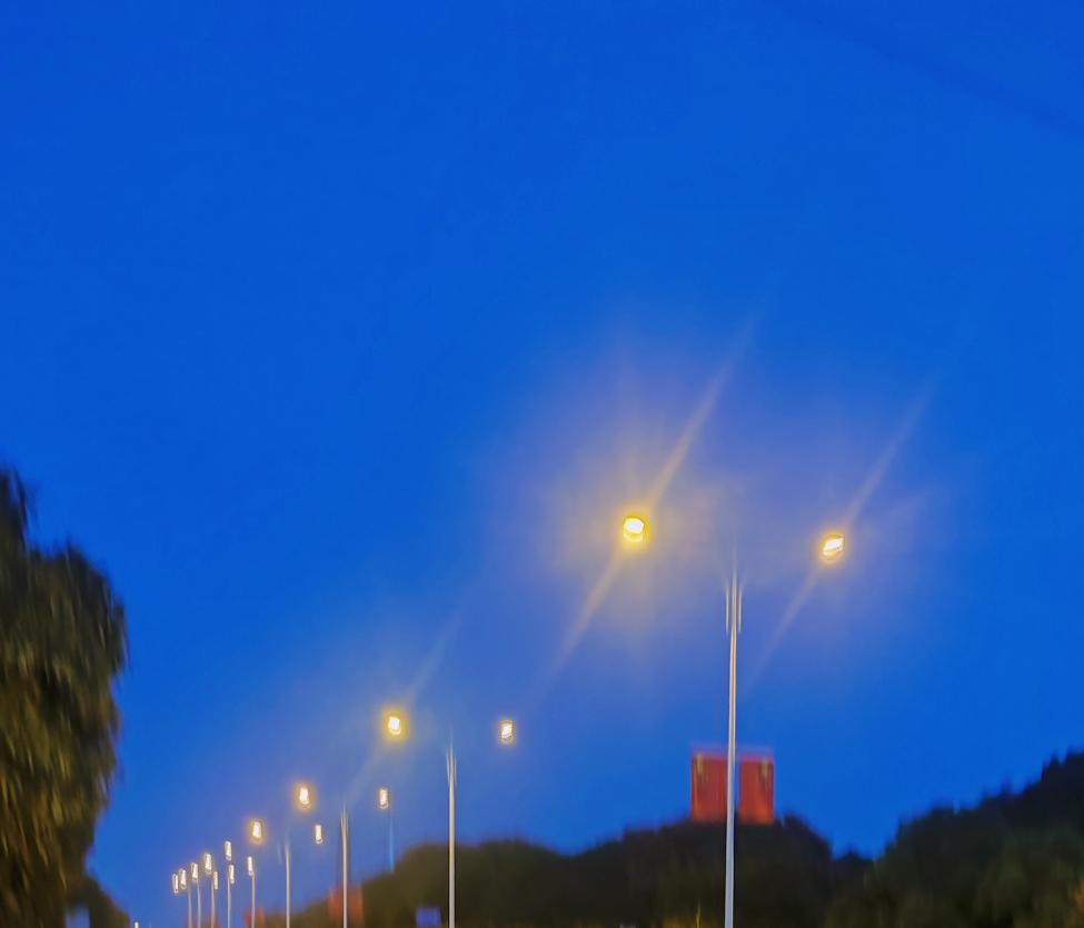 你有没有好奇过，现在夜场的女孩都是多大年纪？KTV和酒吧里，99%都是00后，大