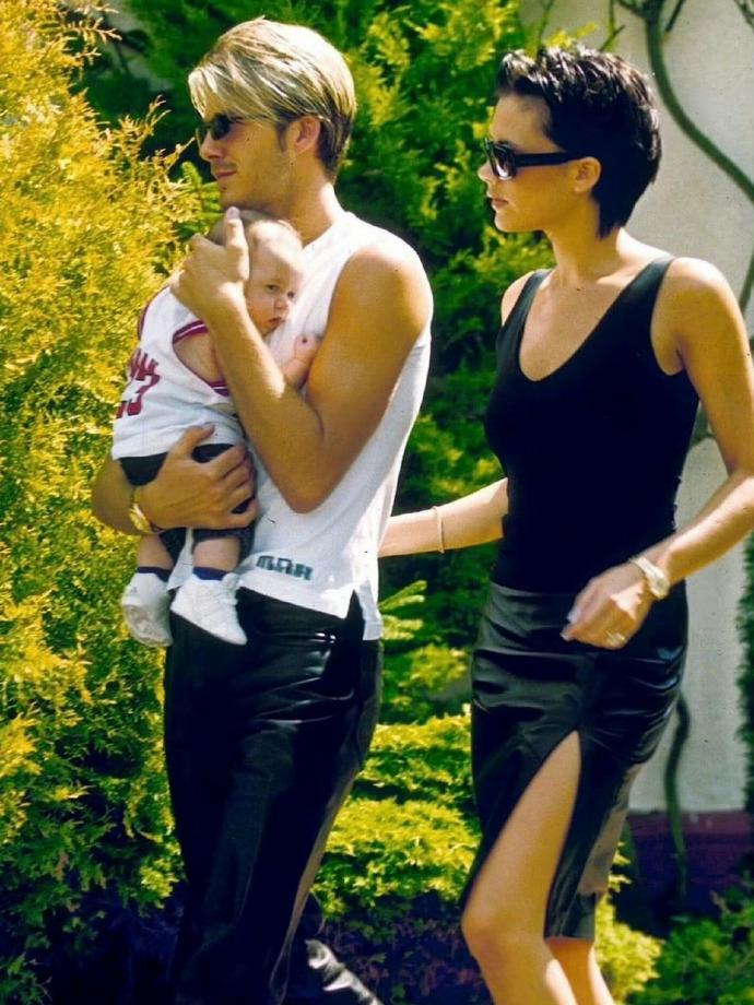 即使像贝克汉姆这样的爹地，也免不了被儿子“嫌弃”。只因岳父家更有钱！所以