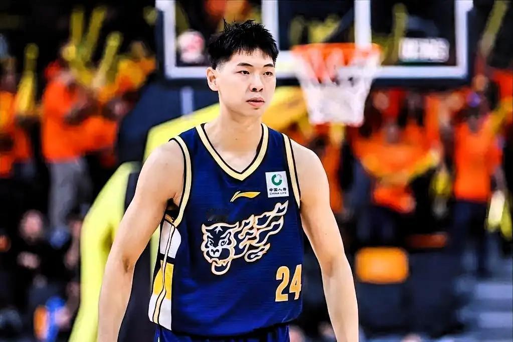 广东男篮未来1–2年一页式补强&成长目标简版一、核心问题（一句话）