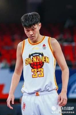 CBA篮球联赛进行了20轮，一些本土新星涌现，有哪些新星最可能入选国家队呢？结合