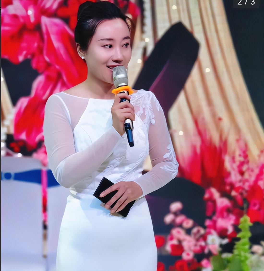 38岁的河北张家口婚礼主持人常雪莉，在12月27日傍晚的一场意外中永远定格了生命