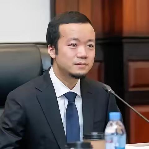 陈志倒了，这事却没完。他能在香港上市公司当大股东，还能让国内一些机构热情互动
