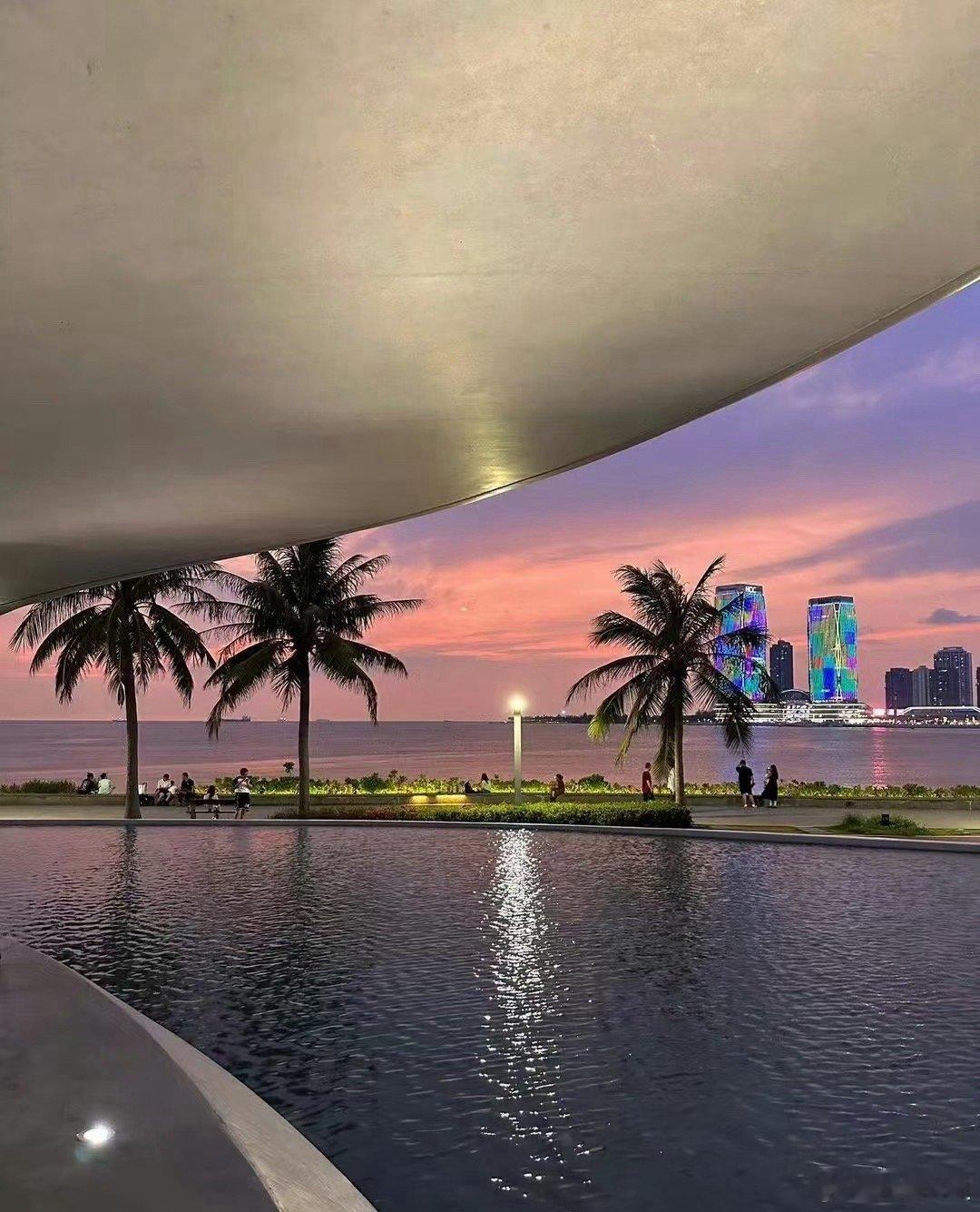 炸裂！3万亿消费+千亿算力双线爆燃，谷歌TPU掀翻英伟达霸权？🔥算力硬件全面反