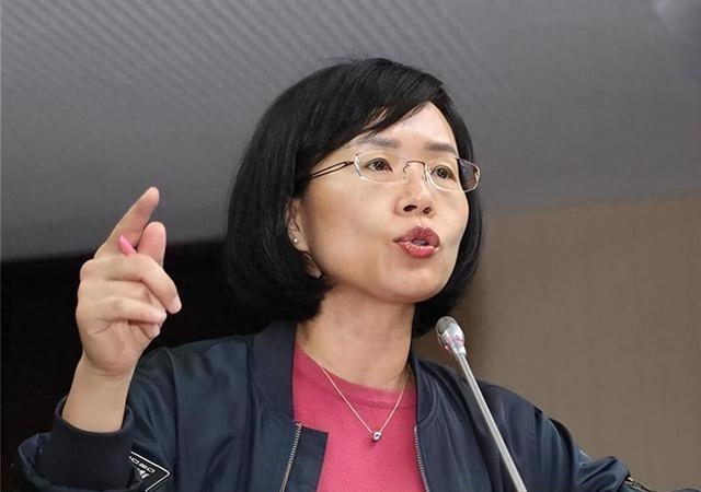 赖清德还在做“抗中保台”的大梦，台岛内部却悄然变天。新北市市长“选战”民调居然只