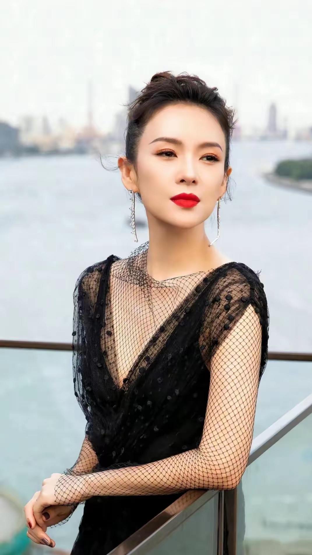 汪峰的沉默，早就藏着章子怡赢麻了的答案！谁能想到，国际影后说停掉所有戏就停