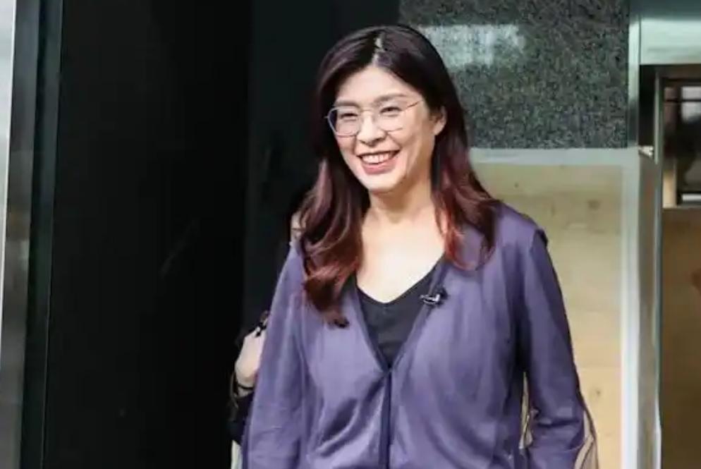 郑丽文公布第四波人事任命，朱立伦尴尬了，洪秀柱罕见喊话郑丽文。国民党第22届