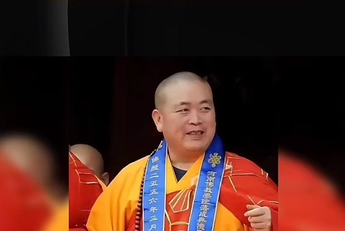 一直认为他就应该读经书，研究佛法，普度众生，不应该坐豪车，研究商业，搞少林IP。