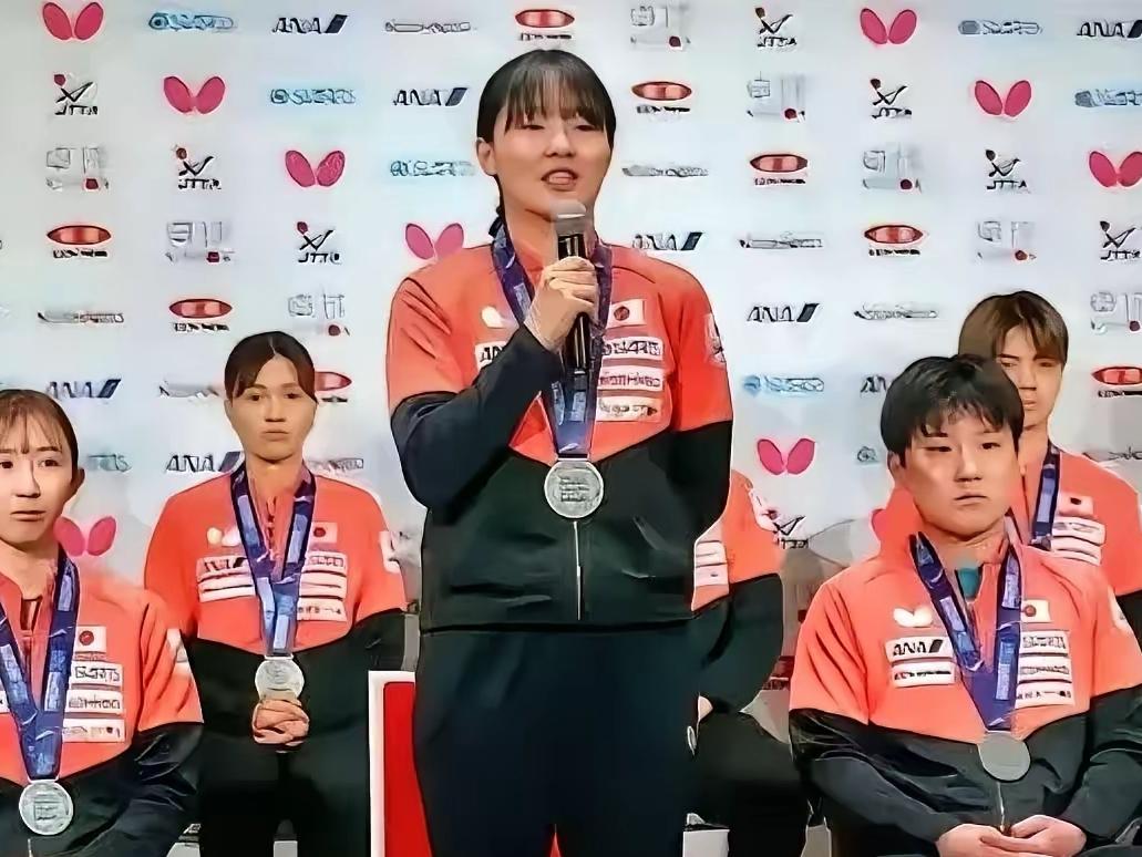 日乒举行归国记者见面会，张本智和：“希望有朝一日能和妹妹一起成为第一！”，张本美