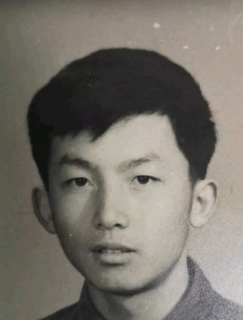 易中天教授曾说：“再过若干年，我们都将离去，对这个世界来说，我们彻底变成了虚无。