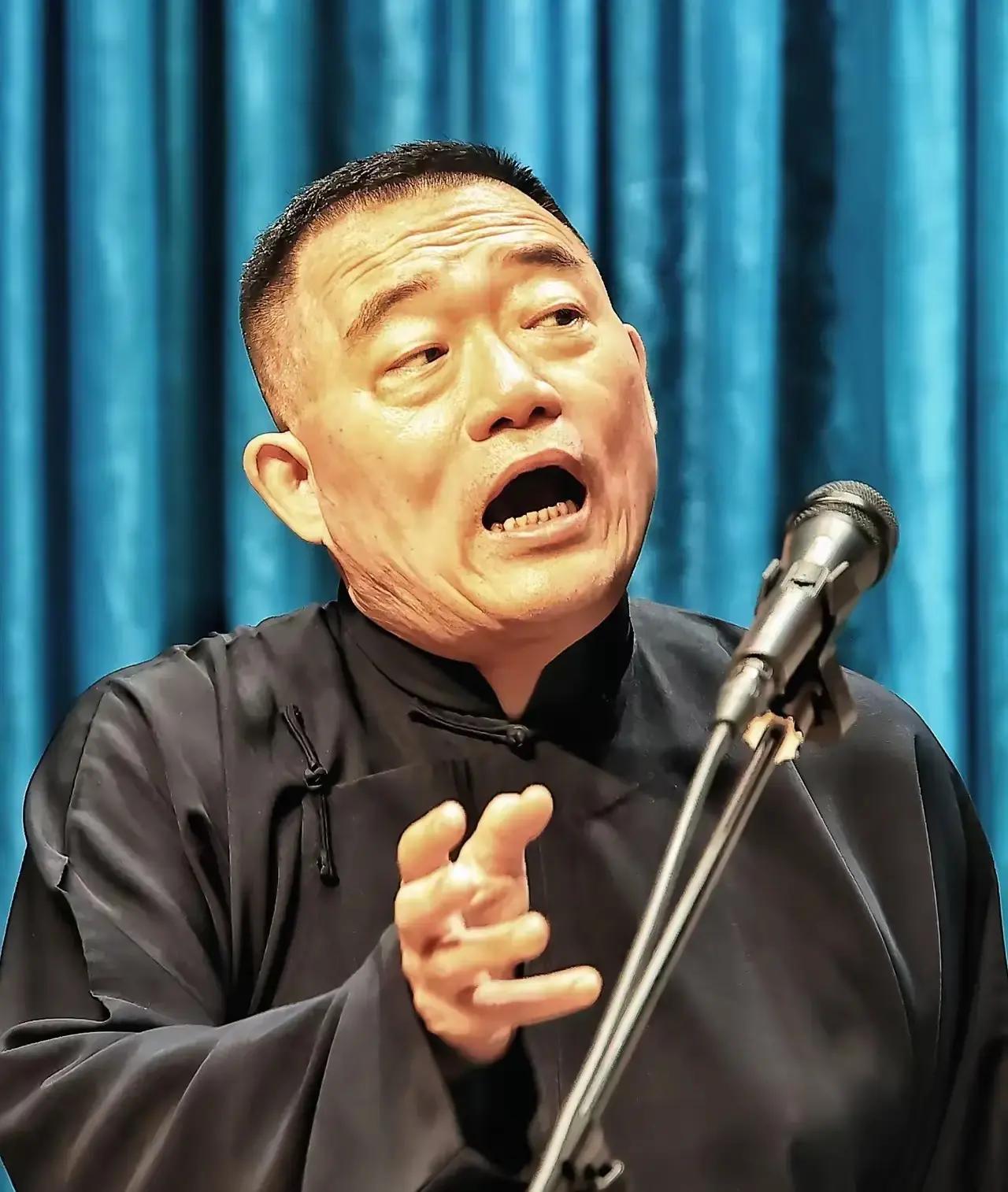 抖音的曲艺赛道还有吗？我认为已经没有了。整个曲艺赛道现在就剩下曹云金还在认真说相