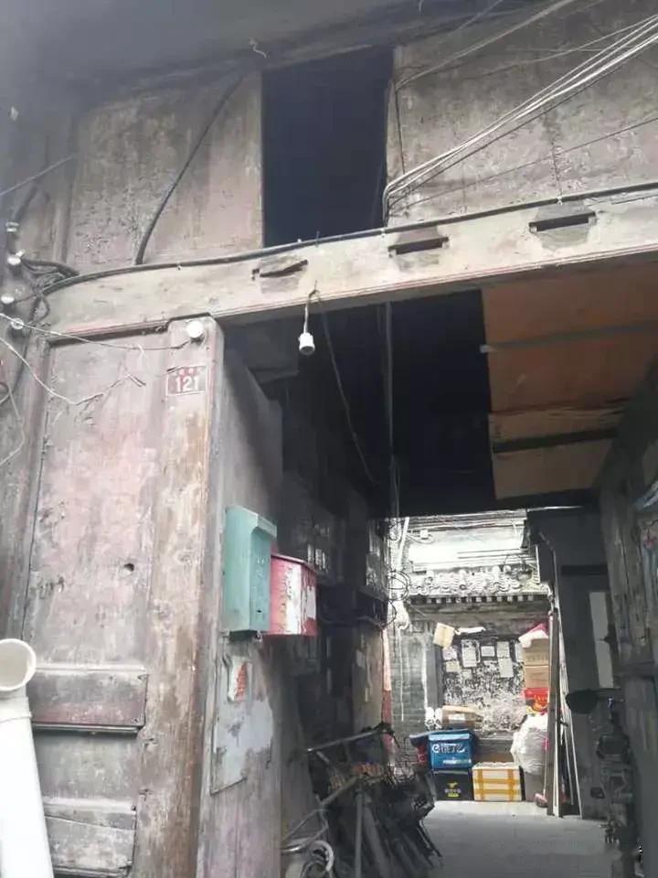楼市里热度居高不下的老旧小户型，正在改写大众的购房认知。不少人误以为这类房源迎来