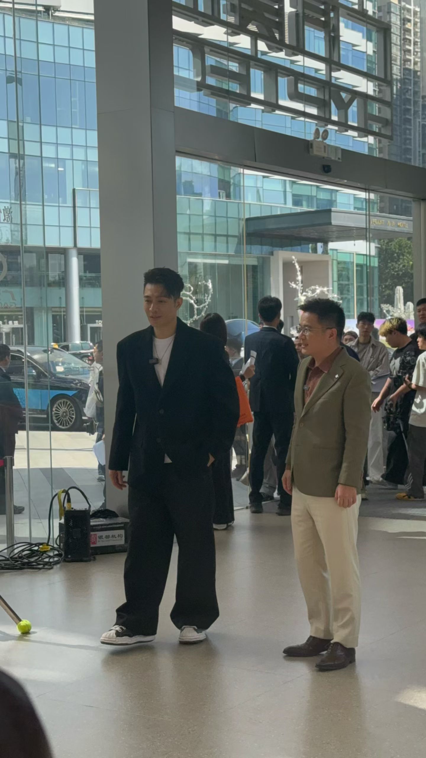 周柏豪来了广州车展