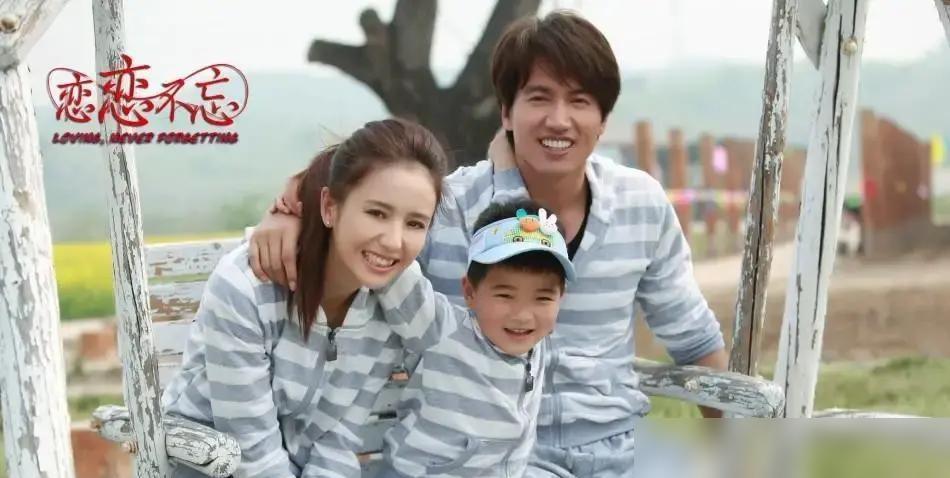 言承旭抱住佟丽娅，整整28秒没松手。合唱到一半，he眼泪先掉下来。这一幕出