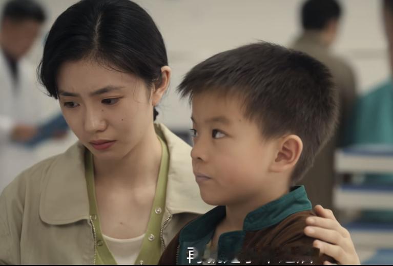好消息忆秦娥的儿子不是痴呆，坏消息她儿子手术费用很高。刘红兵开车的工资也不多