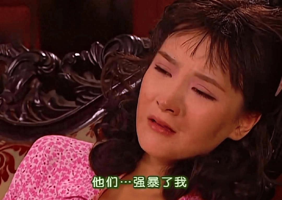 《情深深雨濛濛》陆梦萍扮演者乐珈彤近照49岁仍保持少女体态，常前往西藏朝拜，日