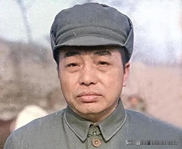 1933年夏天，彭德怀干了一件让临时中央负责人博古大为光火的事，当时为了争取让想