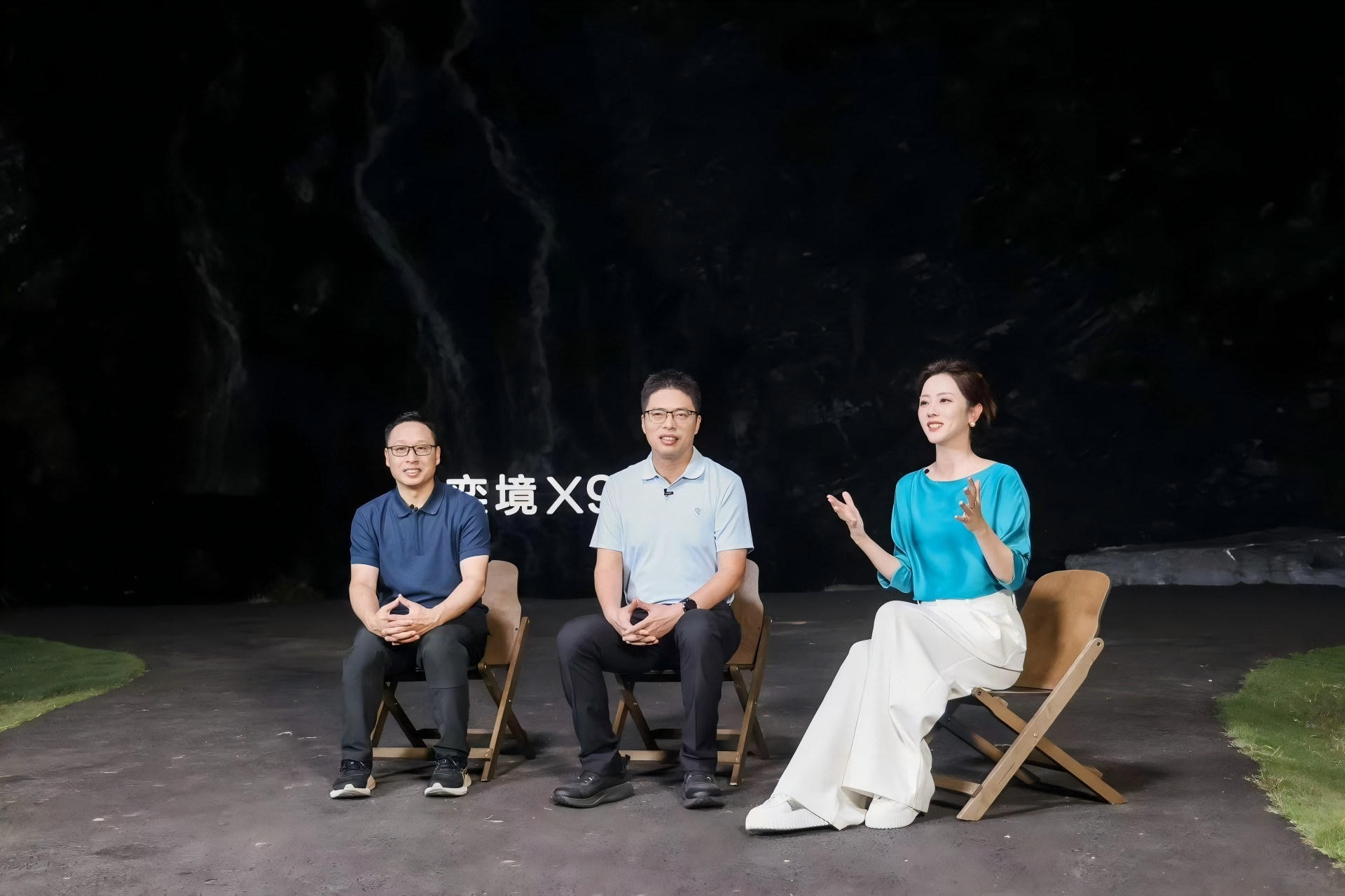 奕境X9首搭鸿蒙座舱6奕境X9全网首测鸿蒙座舱6奕境X9座舱内饰正式发布，这也是
