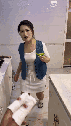 本来还想关心他…[捂脸哭]