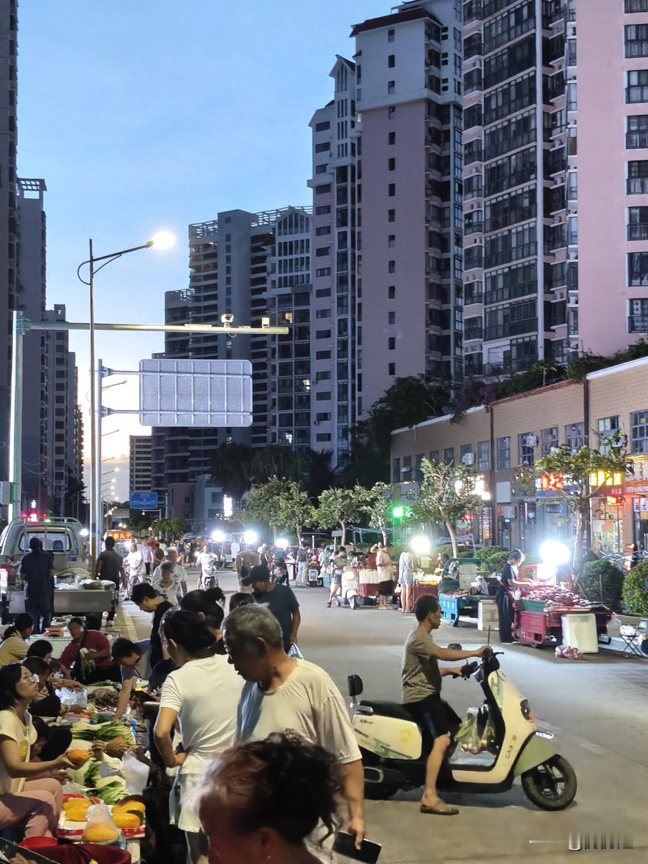 也理解了海南最潮湿的文昌琼海万宁，还有中部城市，那是几乎天天过这样的日子，北方人