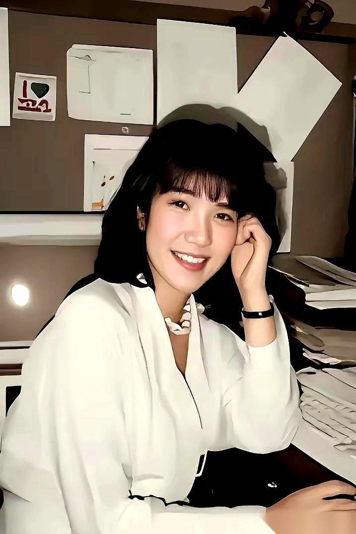 我就问一句，在日本，能让老公婚后跟自己姓的女人，你见过几个？这事儿但凡发生，都