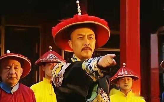 1723年春天，刚刚继位不久的雍正，亲自来到户部银库查验库银。当他打开封条，看到