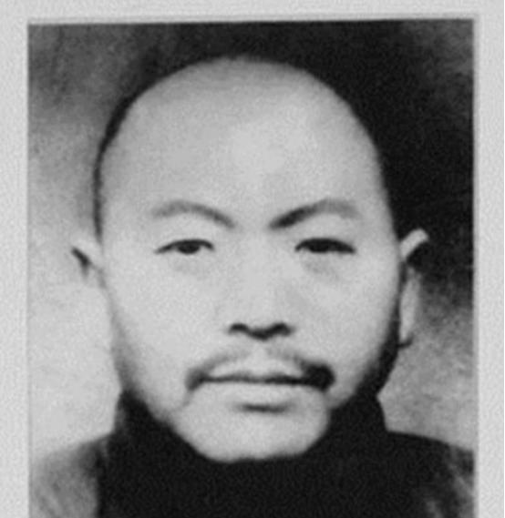 1951年，大汉奸黄标被判死刑，到了刑场，黄标却很不甘心：“我每个月给新四军送了